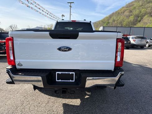 Used 2025 Ford F250 XLT AWD/4WD image 5
