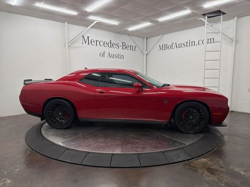 Used 2016 Dodge Challenger SRT Hellcat image 8