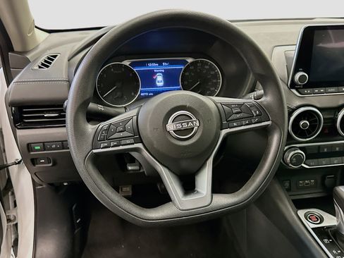 Used 2024 Nissan Sentra SV image 18