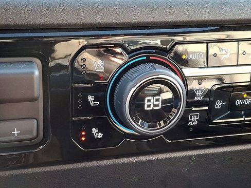 Used 2023 Chevrolet Silverado 1500 ZR2 w/ Technology Package image 24