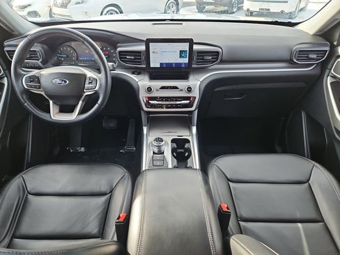 Used 2023 Ford Explorer XLT w/ Equipment Group 202A image 30