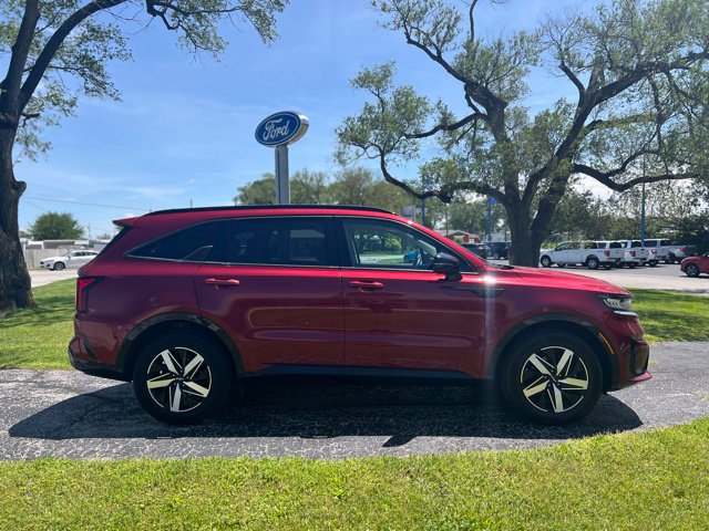 Used 2022 Kia Sorento EX w/ Panoramic Sunroof Package FWD image 1