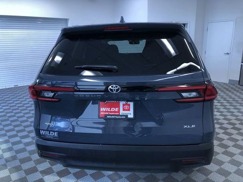Used 2025 Toyota Grand Highlander AWD image 15
