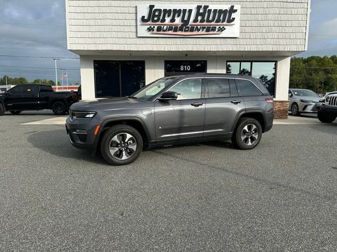 Used 2024 Jeep Grand Cherokee Limited 4xe AWD/4WD image 1