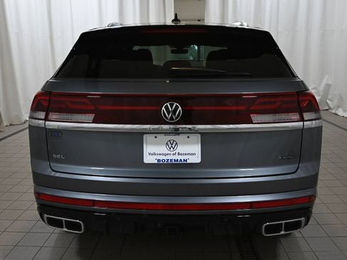 Used 2024 Volkswagen Atlas Cross Sport SEL R-Line AWD/4WD image 13