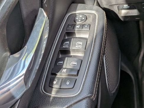 Used 2023 RAM 1500 Laramie AWD/4WD image 28