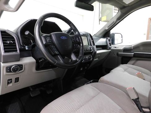 Used 2019 Ford F150 XLT w/ Equipment Group 302A Luxury AWD/4WD image 28