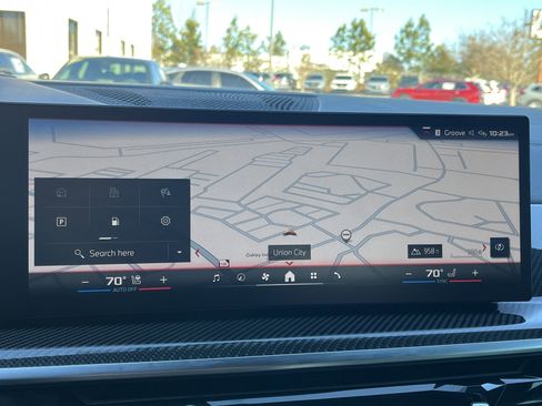 Used 2026 BMW X6 M60i image 5