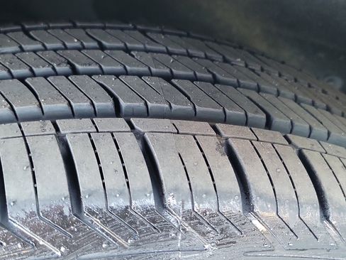 Used 2022 Chrysler Pacifica Touring-L image 25