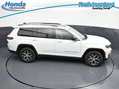 Used 2023 Jeep Grand Cherokee L Limited w/ Luxury Tech Group II AWD/4WD image 24