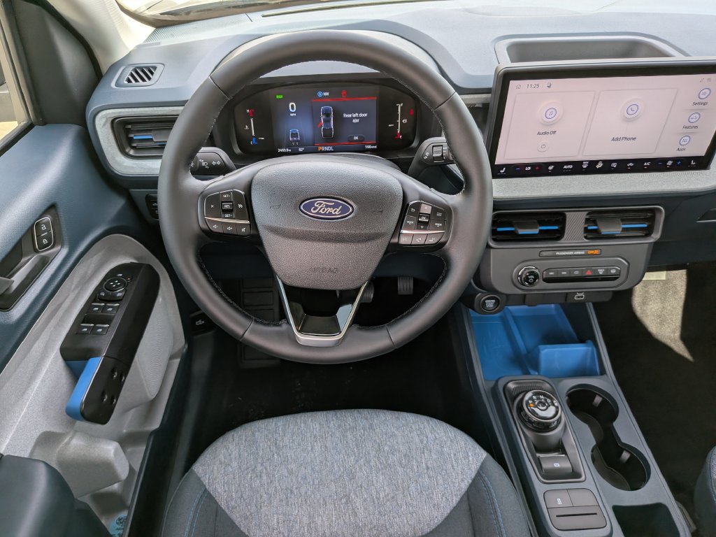 Used 2026 Ford Maverick XLT w/ XLT Luxury Package FWD image 16