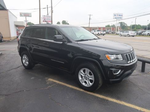 Used 2014 Jeep Grand Cherokee Laredo w/ Quick Order Package 23E AWD/4WD image 2