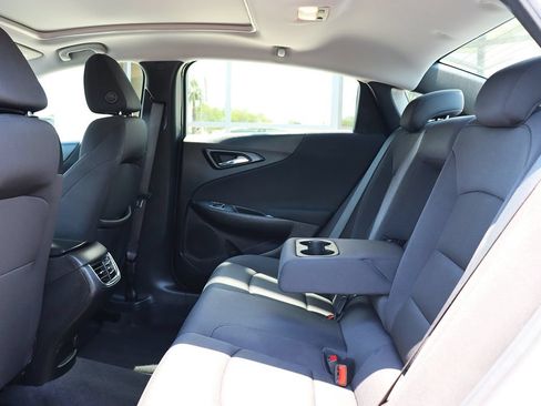 Used 2023 Chevrolet Malibu LT FWD image 30