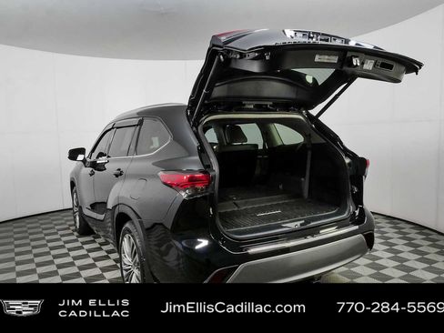 Used 2021 Toyota Highlander Platinum AWD/4WD image 34