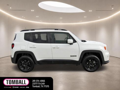 Used 2019 Jeep Renegade Altitude w/ Quick Order Package 2XM AWD/4WD image 8