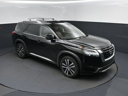 Used 2023 Nissan Pathfinder Platinum w/ Cargo Package FWD image 37