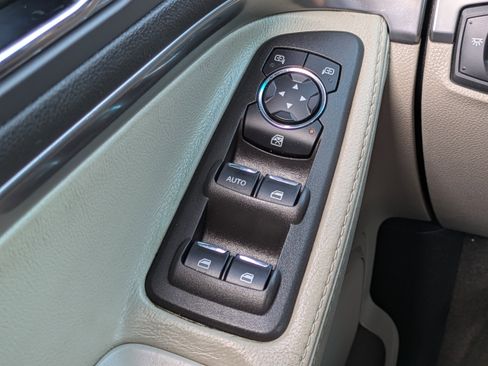 Used 2015 Ford Explorer FWD image 19