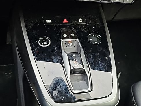 Used 2023 Audi Q4 e-tron Premium Plus w/ Premium Plus image 7