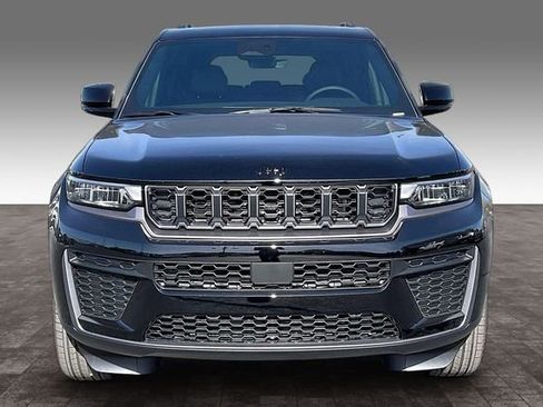 New 2026 Jeep Grand Cherokee Altitude AWD/4WD image 14