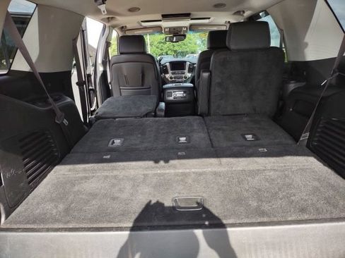Used 2015 GMC Yukon Denali w/ Touring Package AWD/4WD image 21