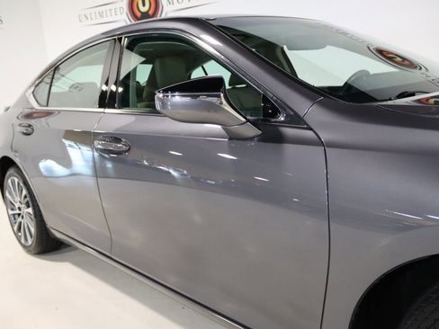 Used 2021 Lexus ES 250 w/ Premium Package image 8