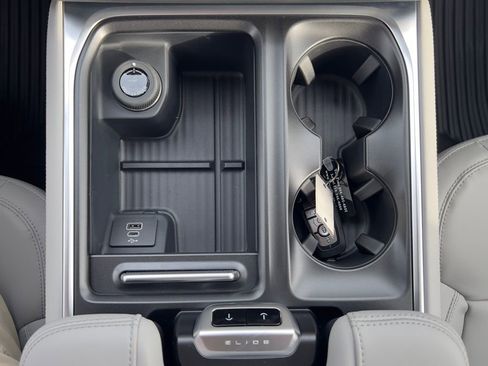 New 2026 Ford Expedition Active image 38