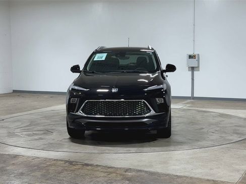 Used 2024 Buick Encore GX Avenir w/ Avenir Technology Package image 4