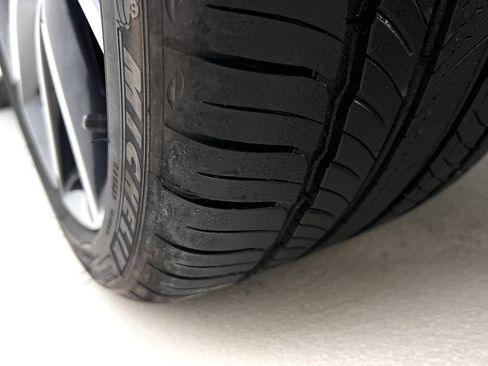 Used 2023 Genesis G70 2.0T w/ Sport Prestige Package image 31