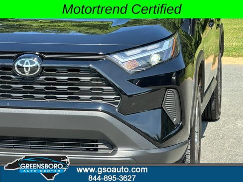 Used 2025 Toyota RAV4 XLE FWD image 39