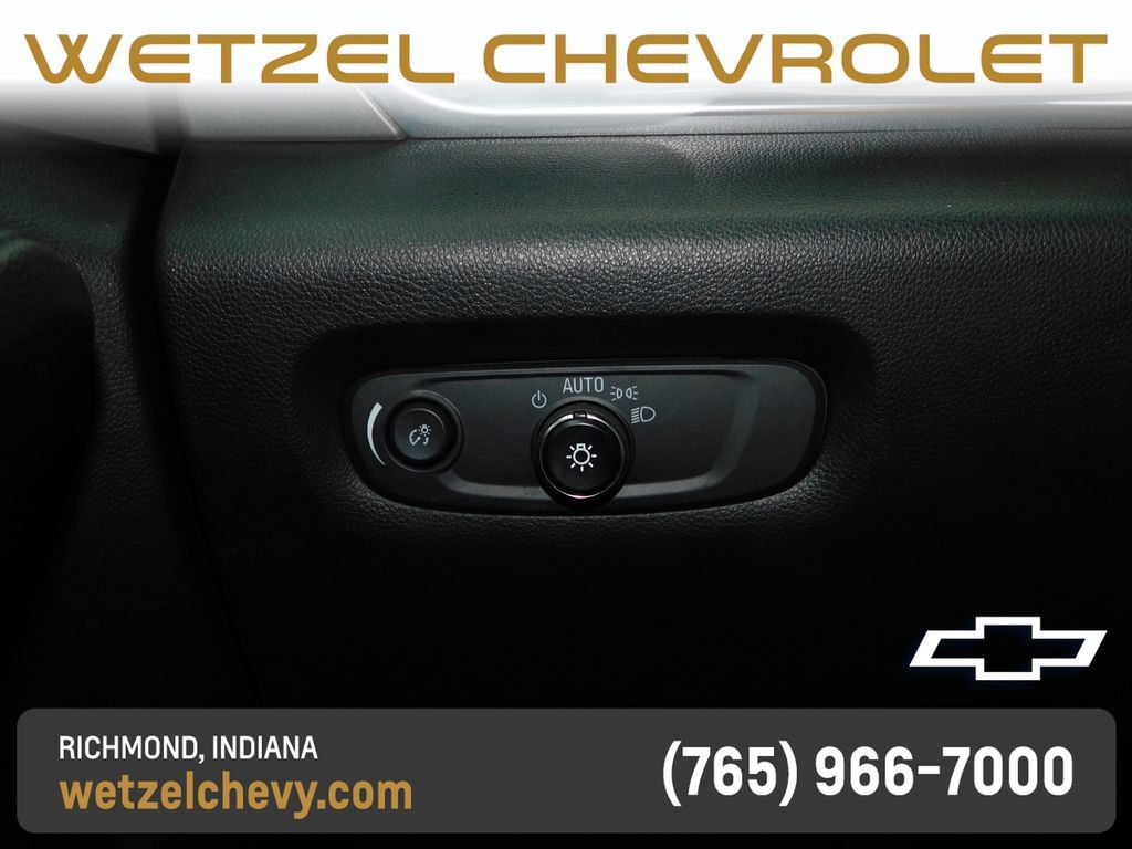 Certified 2023 Chevrolet Traverse LS FWD image 32