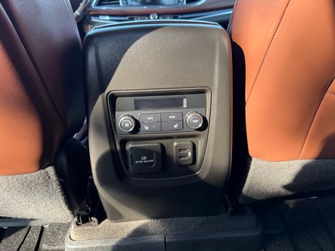 Used 2018 Buick Enclave Avenir w/ Avenir Technology Package image 25