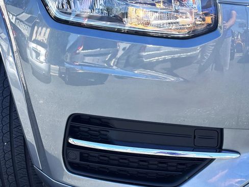 Used 2016 Volvo XC90 T6 Momentum image 7