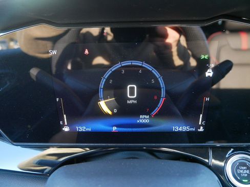 Used 2024 Chevrolet Trax RS w/ Driver Confidence Package image 28