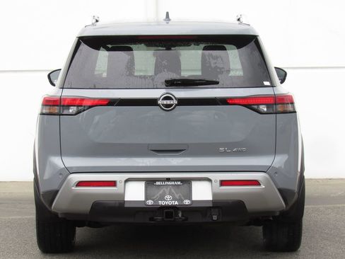 Used 2022 Nissan Pathfinder SL AWD/4WD image 7