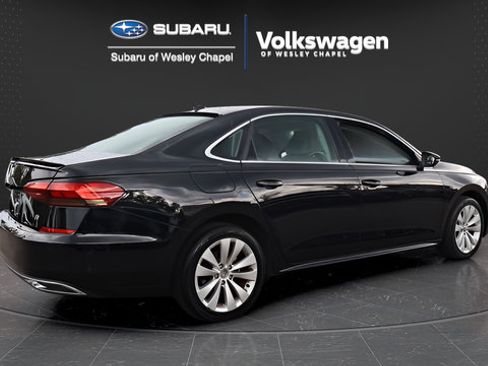 Used 2020 Volkswagen Passat 2.0T SEL FWD image 8