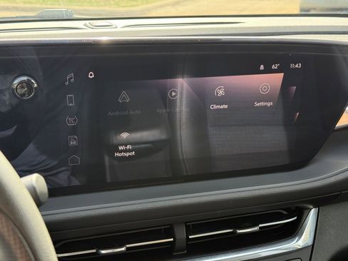 Used 2025 Buick Envista Preferred image 21