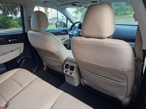 Used 2015 Subaru Outback 2.5i Limited AWD/4WD image 29