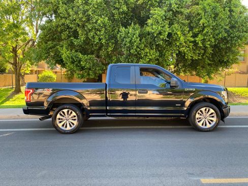 Used 2017 Ford F150 XL w/ Equipment Group 101A Mid RWD image 9