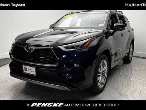 Used 2026 Toyota Highlander Platinum AWD/4WD image 1