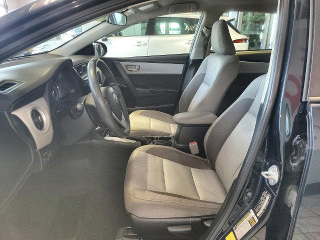 Used 2017 Toyota Corolla LE FWD image 12