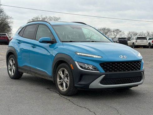 Used 2022 Hyundai Kona SEL w/ Convenience Package image 2
