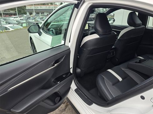 New 2026 Toyota Camry Hybrid image 15