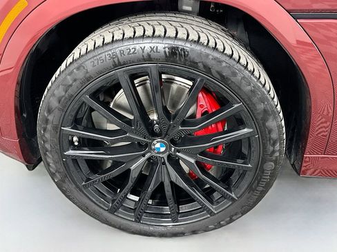 Used 2025 BMW X6 xDrive40i w/ Climate Comfort Package image 6
