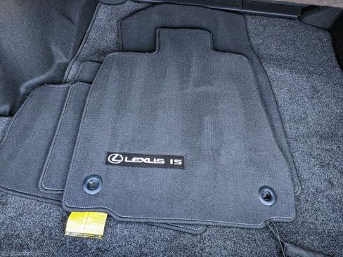 Used 2022 Lexus IS 350 F Sport image 29