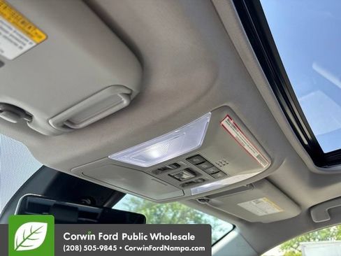 Used 2019 Toyota RAV4 Limited w/ Advanced Technology Package AWD/4WD image 21