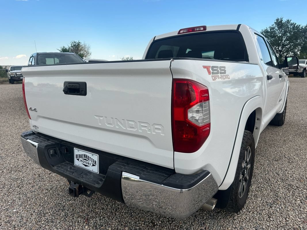 Used 2017 Toyota Tundra SR5 w/ SR5 Upgrade Package AWD/4WD image 10