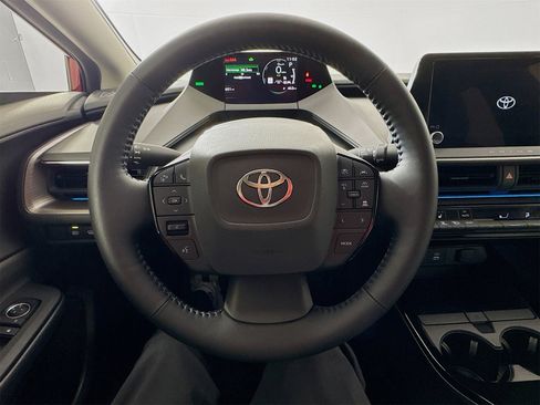 Used 2026 Toyota Prius XLE image 12