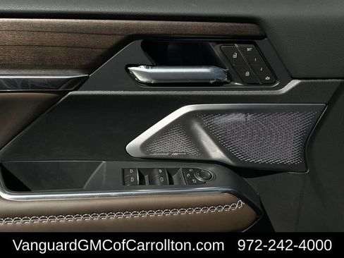 New 2026 GMC Acadia Denali Ultimate w/ LPO, Floor Liner Package AWD/4WD image 20