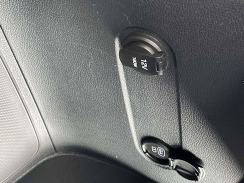 Used 2025 Hyundai Palisade SEL FWD image 29