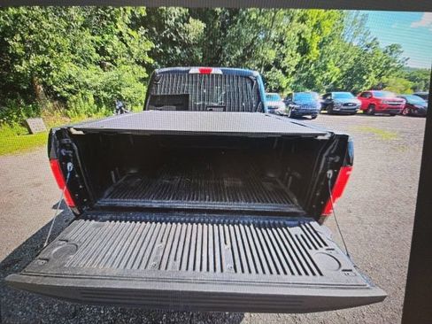 Used 2017 Ford F150 XLT AWD/4WD image 9